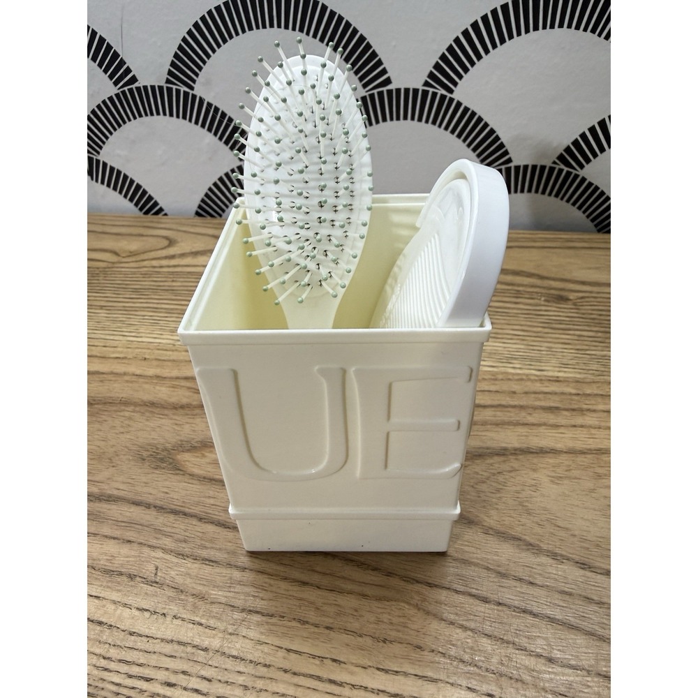 Vtg CLINIQUE Set of 3 Travel Hair Comb Mirror‎ & Brush White W/ Holder
